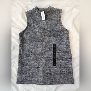 Banana Republic Factory Woman's Sleeveless Grey Shirt NWT Size XS